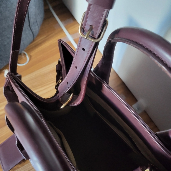 Balenciaga sling bag - Picture 9 of 13